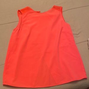 💓Zara Basic hot pink Blouse💓 gently used missing too button